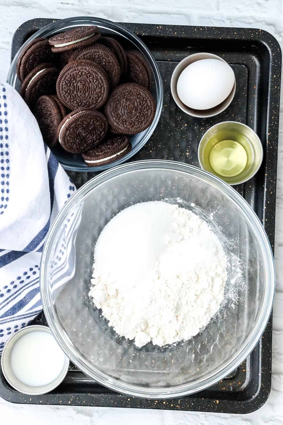 ingredients to make fried oreos
