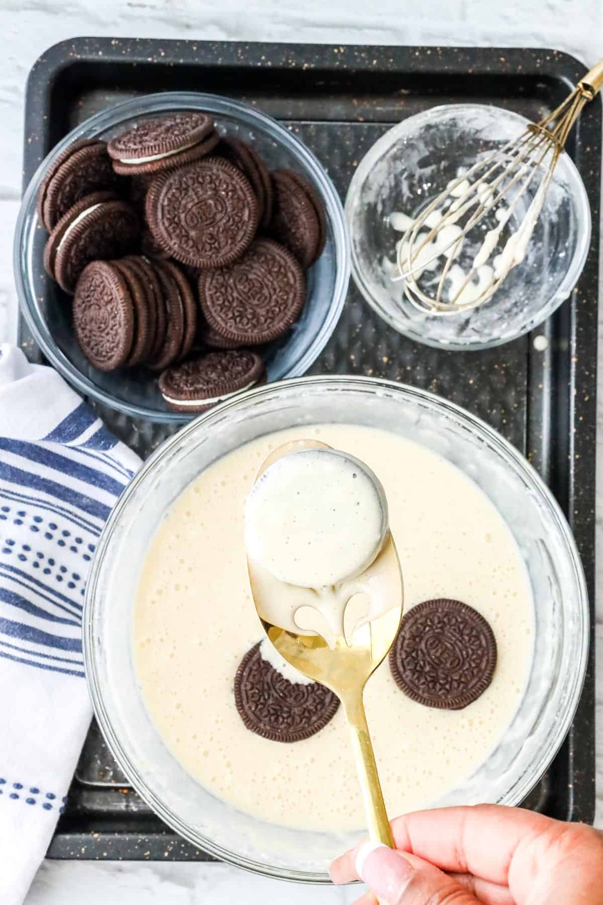 ingredients to make fried oreos - spoon scoop the oreos