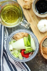 ingredients to blend to prepare jerk marinating sauce