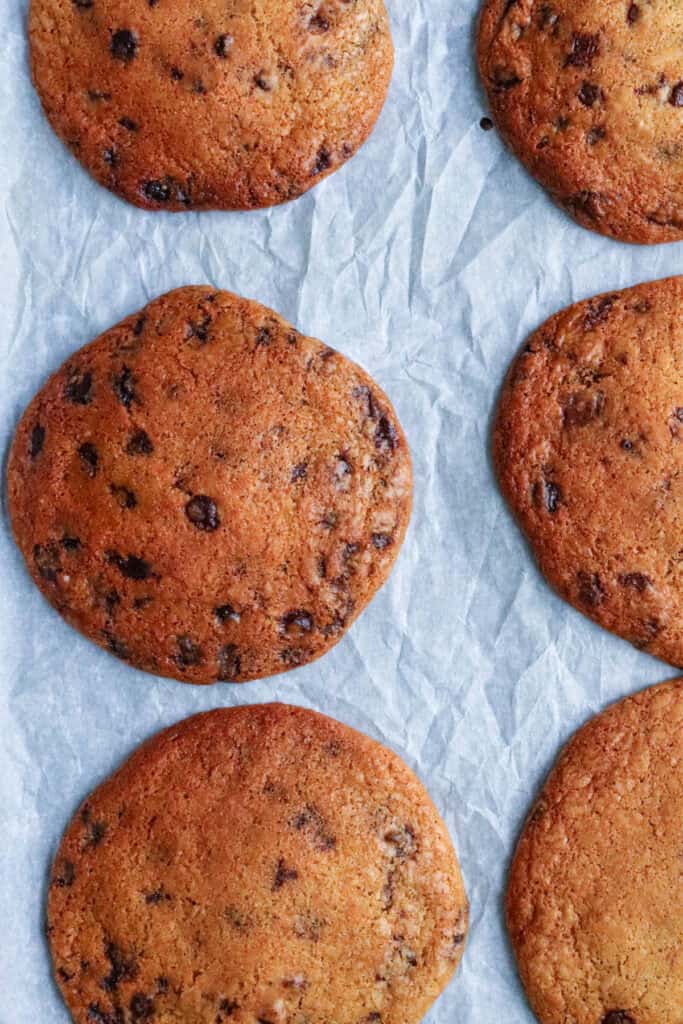 air fryer chocolate chip cookies